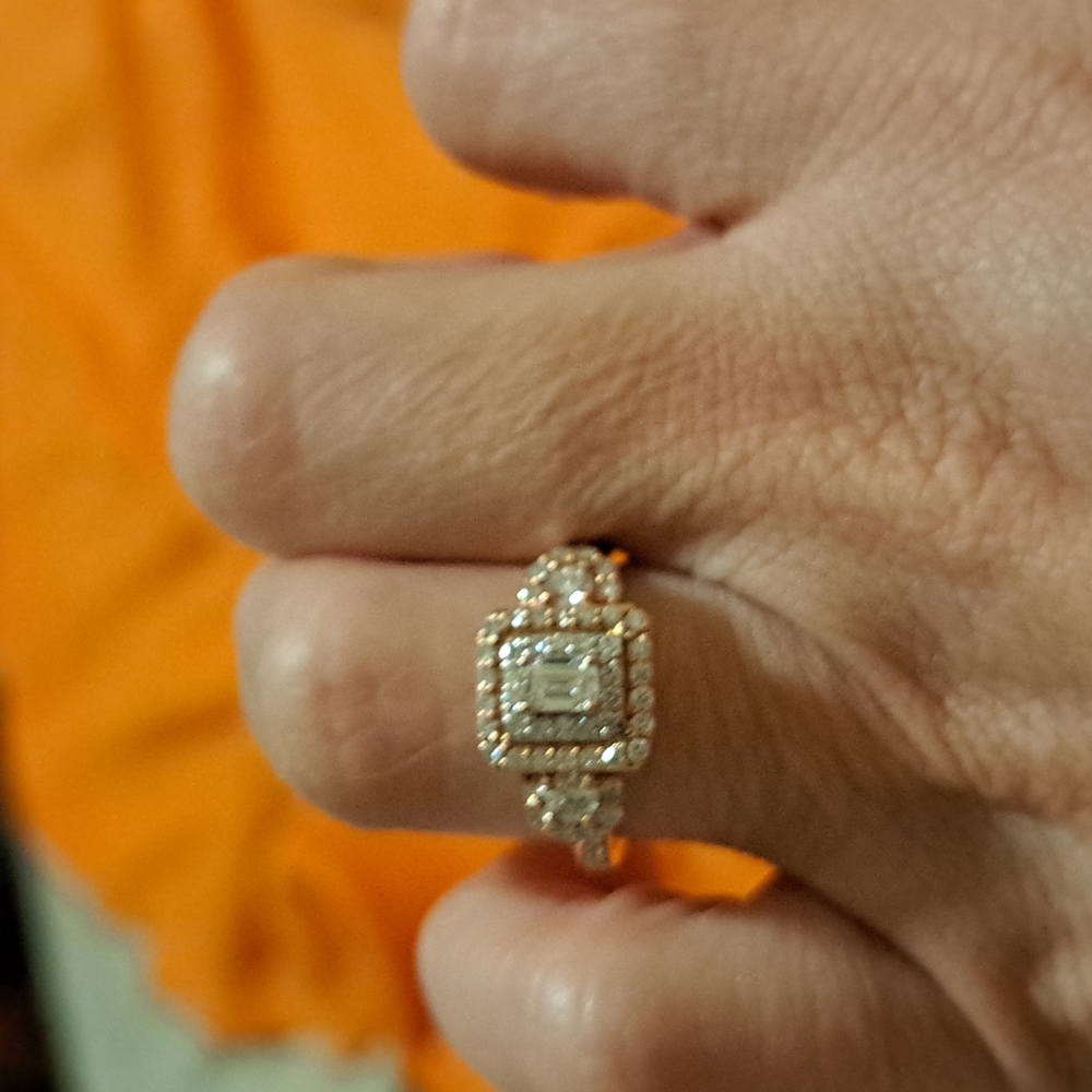 Diamond Ring - Picture 6 of 9